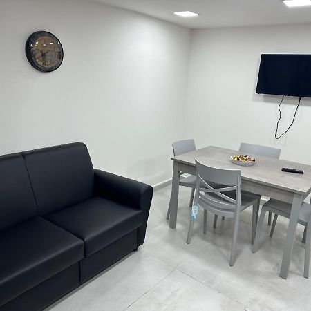 Charly Home Наполи Екстериор снимка